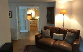 1 Airethwaite House